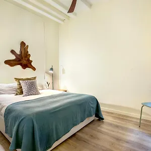  Apartamento Clandestino